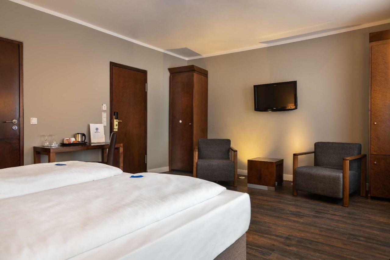 Best Western Hotel Goldenes Rad فريدريشسهافن المظهر الخارجي الصورة
