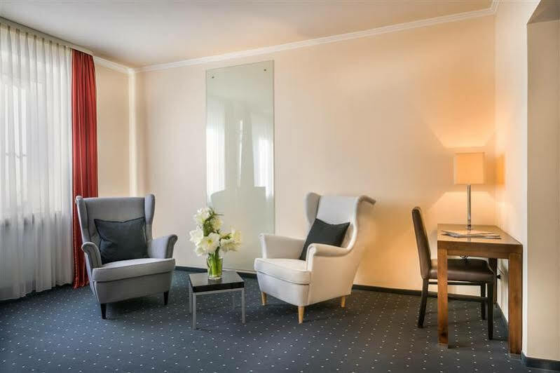 Best Western Hotel Goldenes Rad فريدريشسهافن المظهر الخارجي الصورة